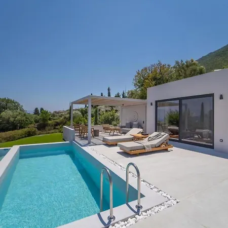Cavalier Suites Nikiana Lefkada Av Properties Exterior foto