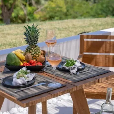 Cavalier Suites Nikiana Lefkada Av Properties Exterior foto