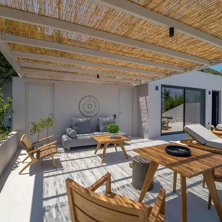 Cavalier Suites Nikiana Lefkada Av Properties Exterior foto